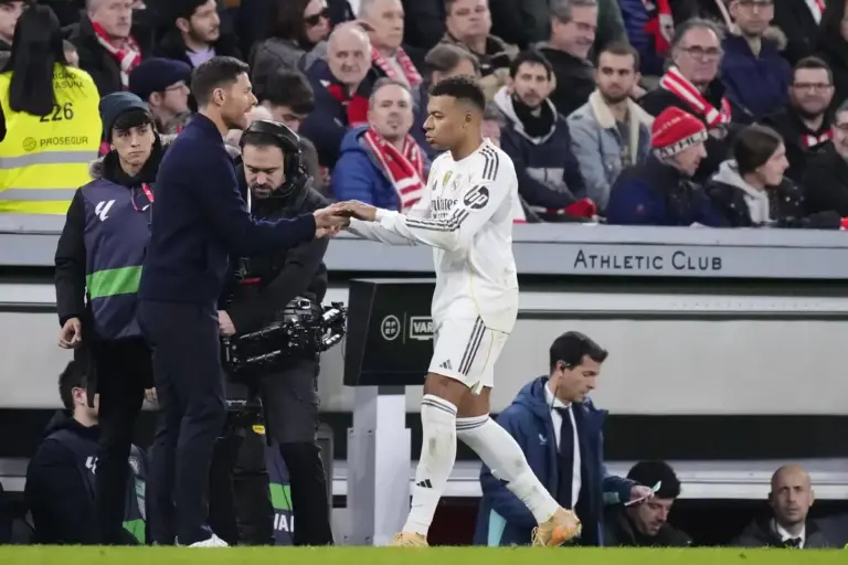 The exact moment the Xabi Alonso dismissal sparked a devastating dressing room feud for Mbappé at Real Madrid