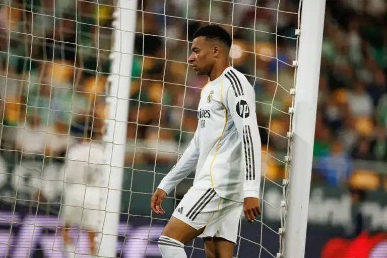 Real Madrid News Today – Mbappe Involved in Training Ground Bust Up and Defends Himself Against Criticism
