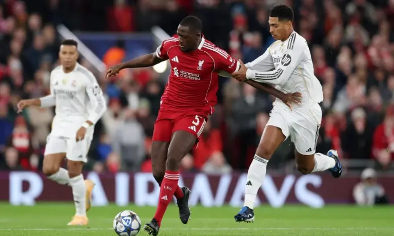 Liverpool against Real Madrid in the Champions League league phase at Anfield (photo via MadridUniversal.com)