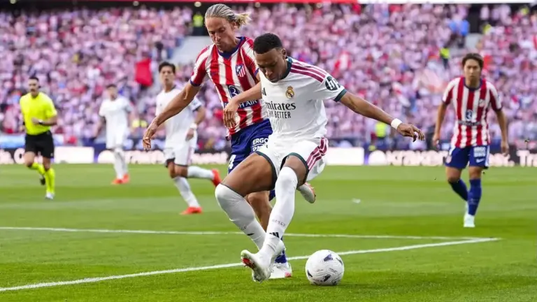 Mbappé Suffers Knee Injury as France Confirm Madrid Return